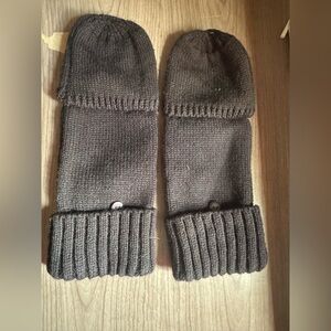 Sonoma women’s fold back mittens